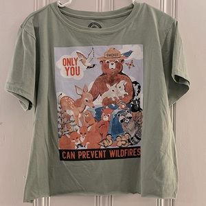 Official Licensee Women’s Smokey the Bear Tshirt Size XL